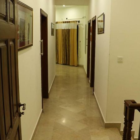 The Royal Manor Bed and Breakfast Islamabad Exterior foto